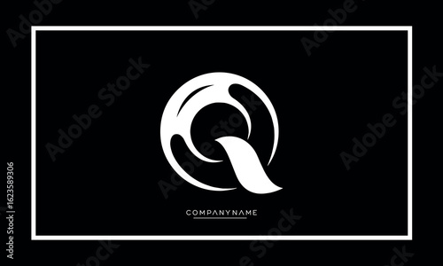 Alphabet letters Q or QQ logo monogram