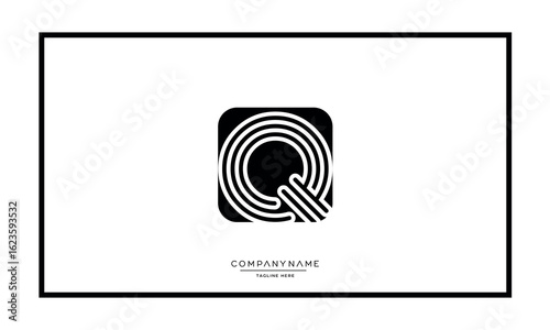 Alphabet letters Q or QQ logo monogram