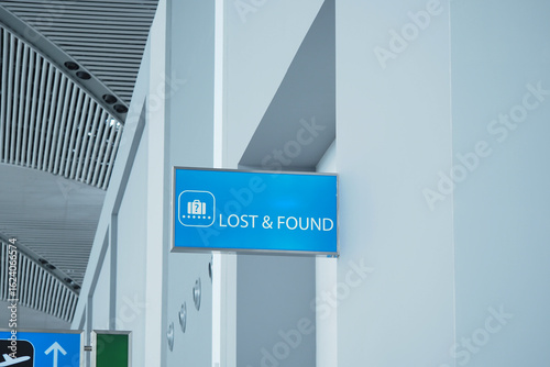 Quadro em tela Lost and found sign in modern airport terminal environment