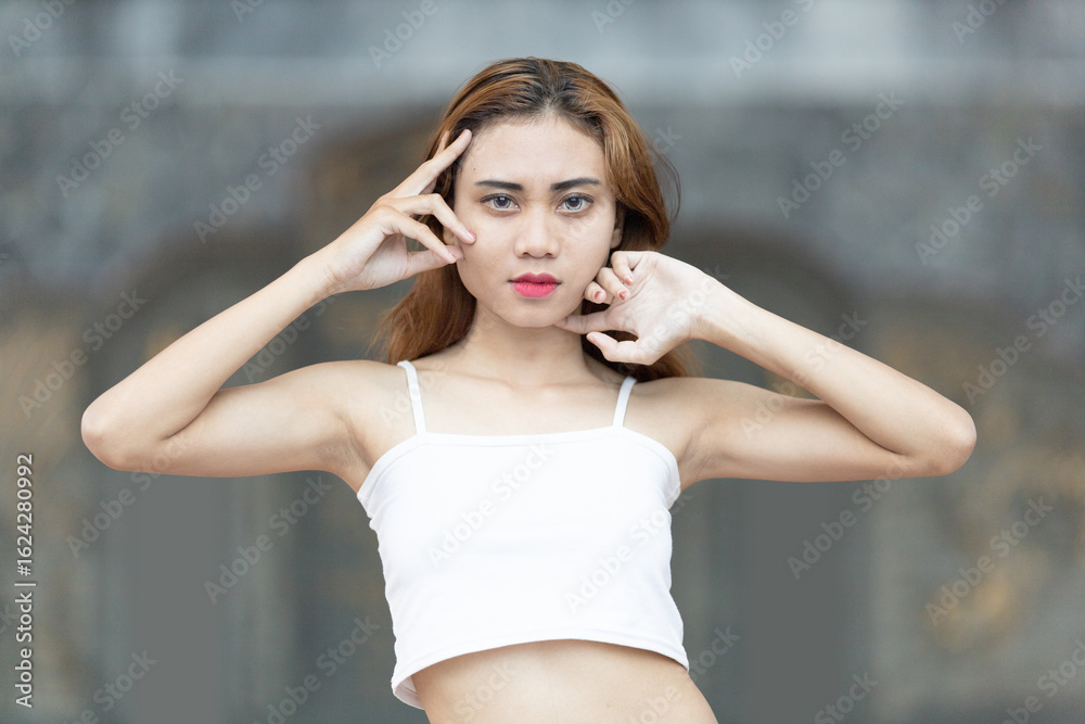 Fototapeta premium Elegant Streetwear with a Modern Twist