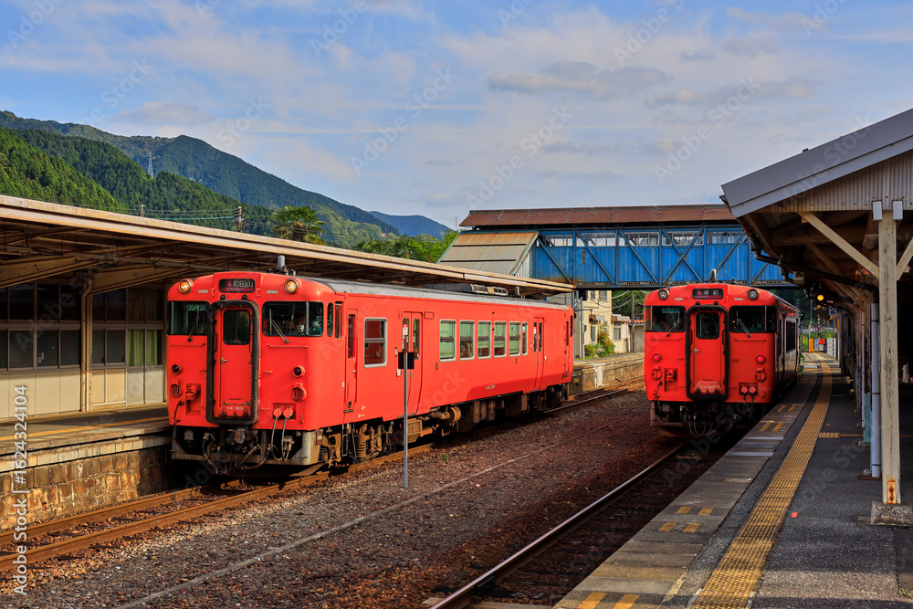 Obraz premium 播但線生野駅キハ４７