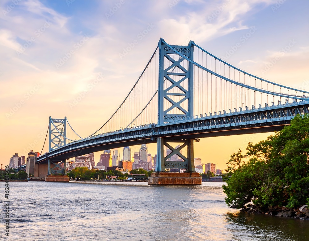 Fototapeta premium City bridge at sunset