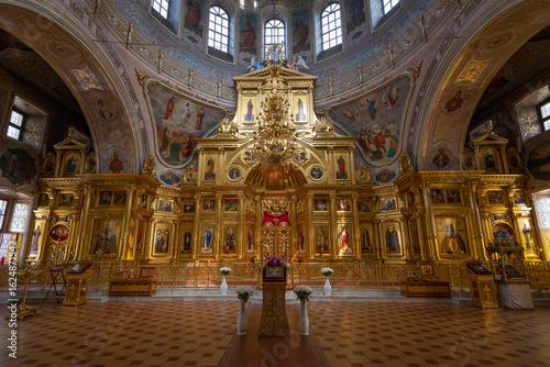 Tableau sur toile Altar and iconostasis of the ancient Cathedral of St