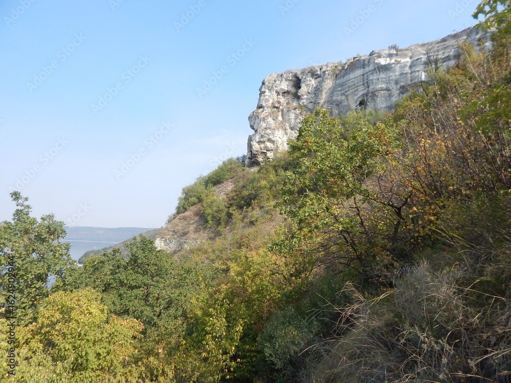 Naklejka premium mountain landscape with blue sky