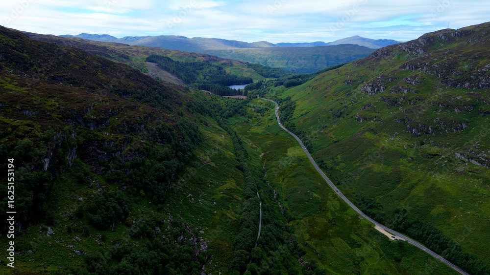 Fototapeta premium scottish landscaping