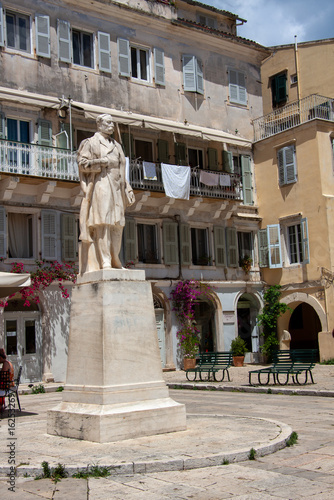 Denkmal für Georgios Theodorakis in Kerkyra auf Korfu