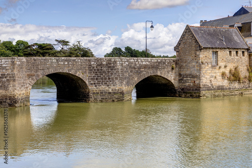 Photos Vue sur la ville d'Auray dans le département du Morbihan - Bretagne