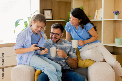 Family bonding in a cozy li...