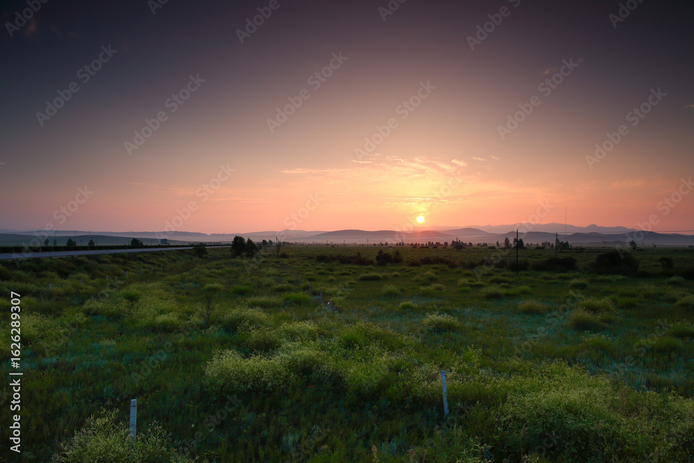 Fototapeta premium The scenery of the prairie in Inner Mongolia, China