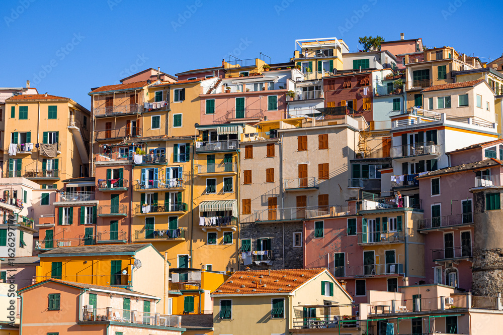 Obraz premium A photo of a large group of buildings