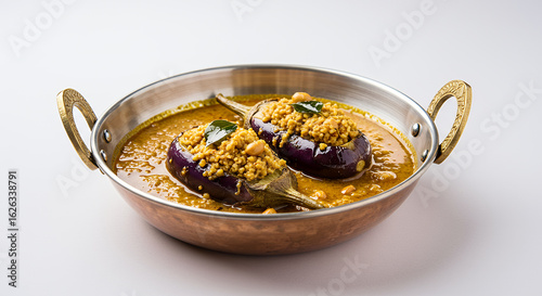 Gutti Vankaya Kura – Andhra-Style Stuffed Eggplant Curry with Spices