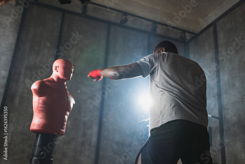 Quadro em tela Fitness workout in gym