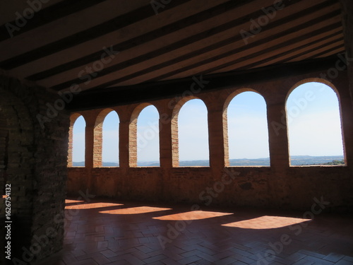 Beautiful landscapes of towns, historic buildings, living nature with large trees, endless views