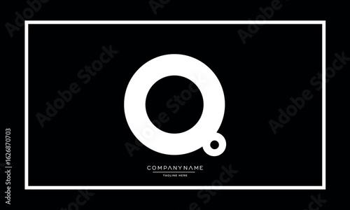 Alphabet letters Q or QQ logo monogram