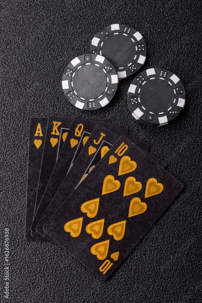Obraz premium Playing card game poker in casino with chips, bets and risk. Cards and chips on elt