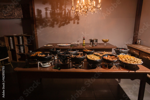Buffet, Mesa de jantar para um jantar especial, para comemorar grandes eventos