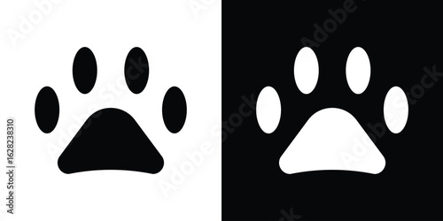 Paw icon design. vector graphics in flat.