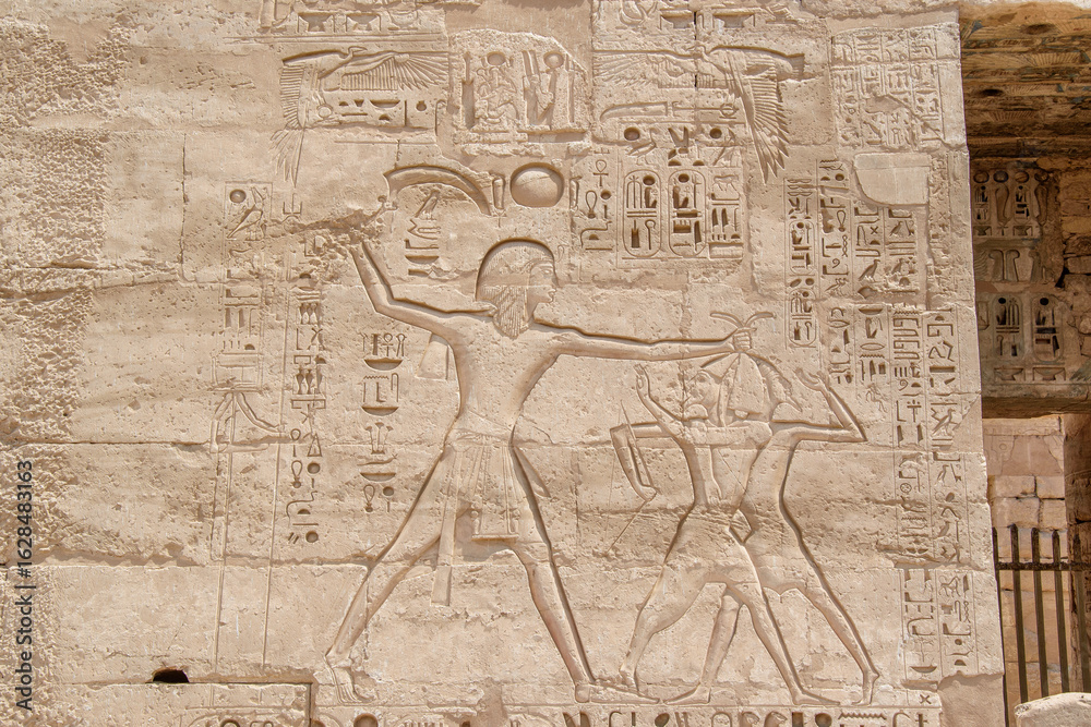 Fototapeta premium Medinet Habu — Ramses III's Mortuary Temple in Luxor, Egypt