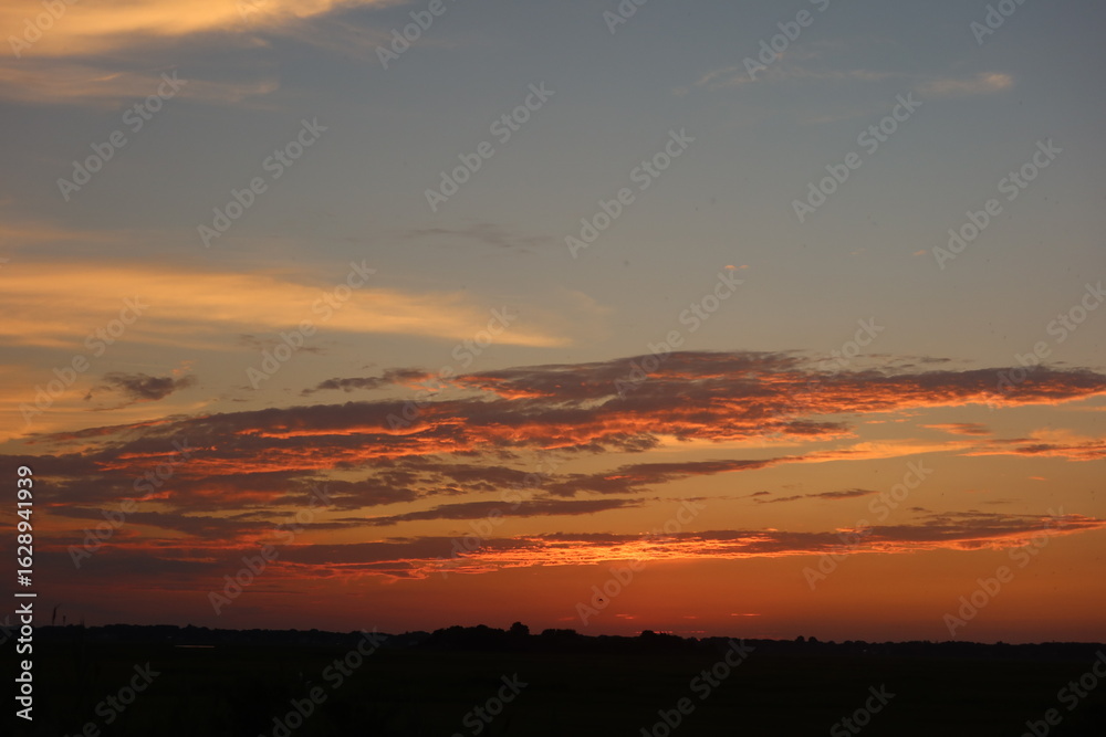 Obraz premium sunset in the clouds