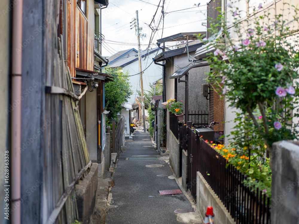 Obraz premium 大阪府池田市の路地の風景