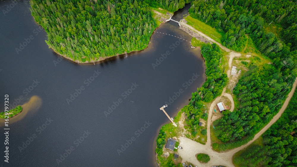 Obraz premium Aerial view of a beautiful and wild fishing lakei n the province of Quebec, Canada