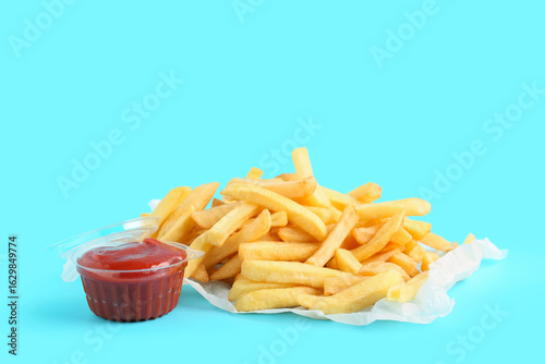 Baking paper with tasty fre...