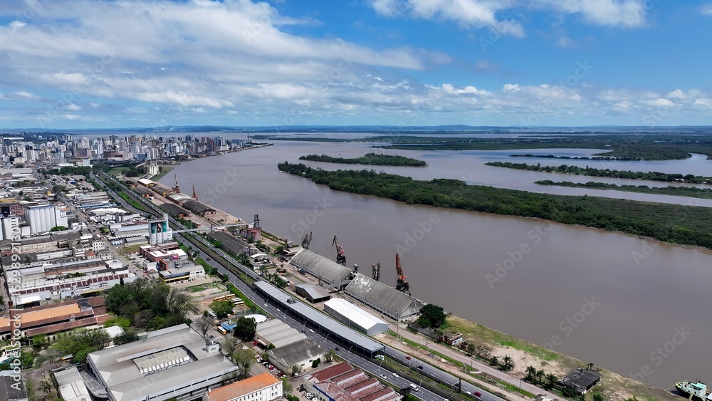 Fototapeta premium Porto Alegre Skyline In Porto Alegre Rio Grande Do Sul Brazil. Breathtaking Aerial View Of Busy Traffic In A Freeway Road. Business Clouds Sky Downtown Cityscape. Backgrounds Panoramic.