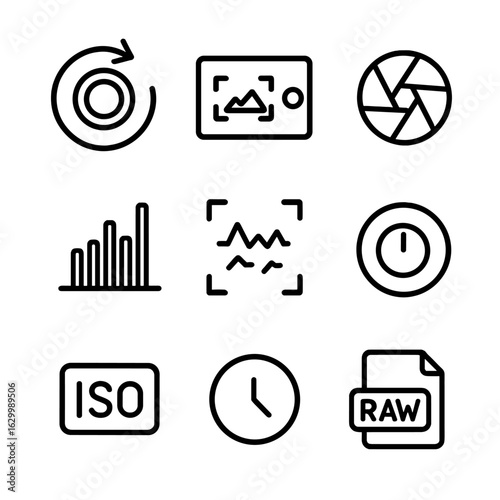 Macro Photography Icons. Outline icon set of macro photography workflow: manual focus, live view, preview zoom, histogram, focus
