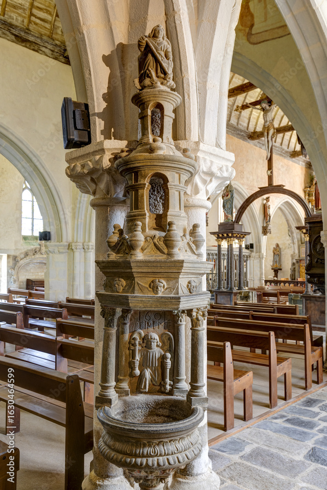 Fototapeta premium Enclos paroissial de La Martyre dans le département du Finistère - Bretagne