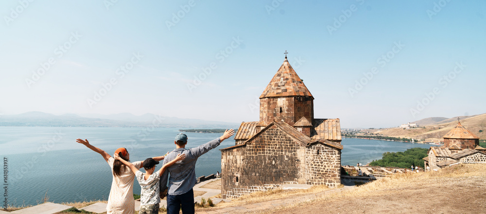 Obraz premium Travel family in Armenia