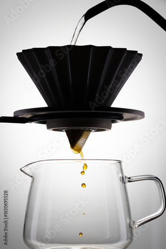 Coffee Brewing in Glass Server with Ceramic Dripper Pour‑Over  – Minimalist Barista