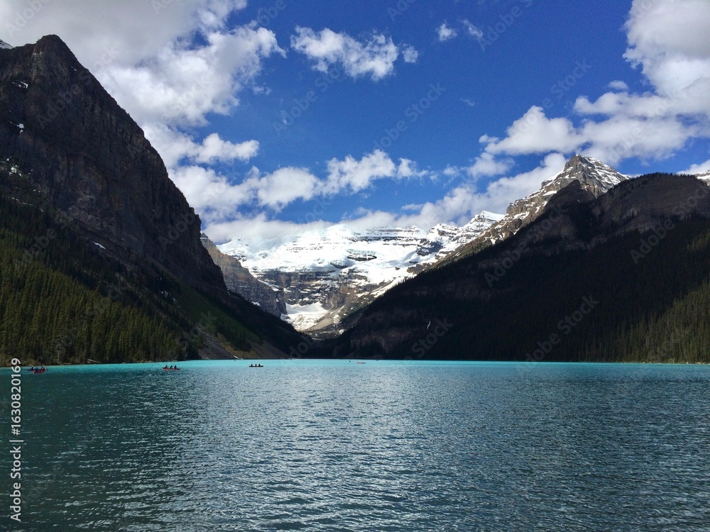 Fototapeta premium lake louise banff national park canada