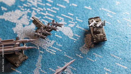 Schilderij op canvas the missile launcher model and map on Middle east, include Israel and Iran bound