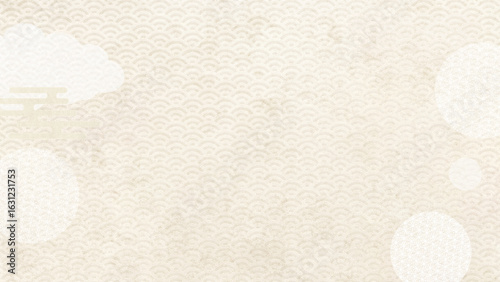 雲と青海波の模様による優しいベージュの和風背景