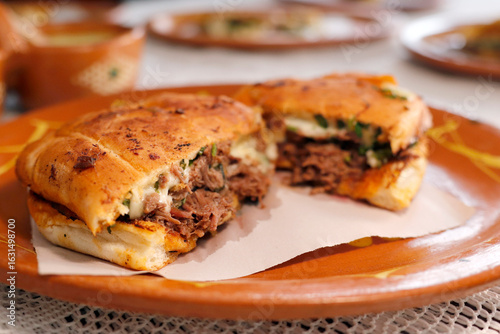 Platillos de Birria de Res