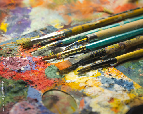 Obraz na płótnie Artist Brushes on Colorful Palette