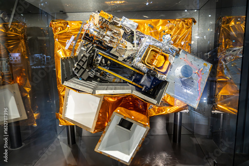 MIPAS was an optical instrument that conducted climate and atmospheric research on ENVİSAT, the European environmental satellite. Deutsches Museum - Munich Germany