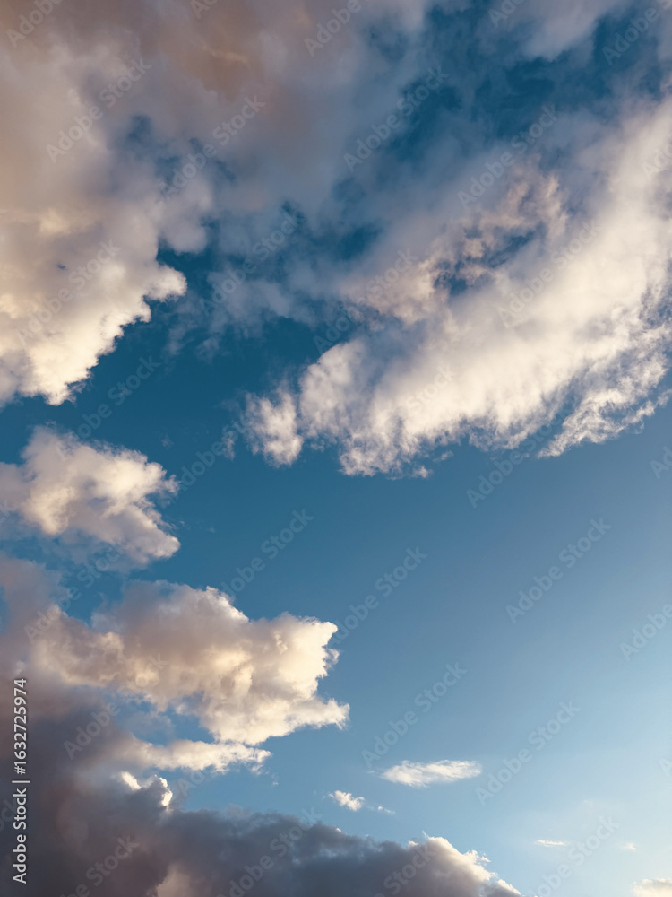 Fototapeta premium Clouds sky cloudscape weather cloudy heaven Cloud summer sunlight horizon day white atmosphere beauty light freedom environment dawn Himmel Sonnenuntergang Wolken Sonne Sommer bewölkt Gewitter