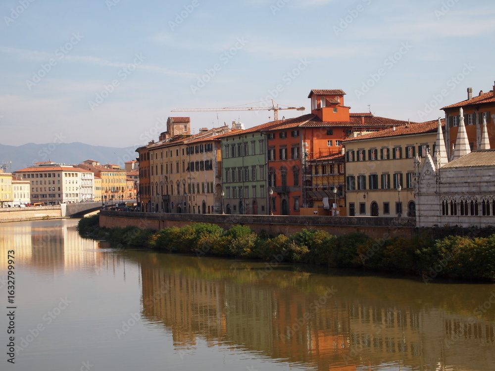 Obraz premium arno river in Pisa