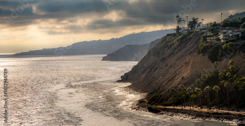 Obraz na płótnie Summer haze along the coast