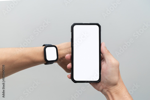 Wear your smartwatch and check the information on your smartphone.