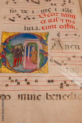 Fotografie old mediaeval choir book from 1470-1490 from the Dominican Convent in Brescia