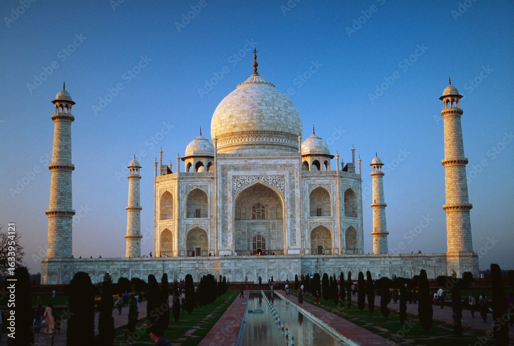 Fototapeta premium Taj Mahal, Agra, Uttar Pradesh, India