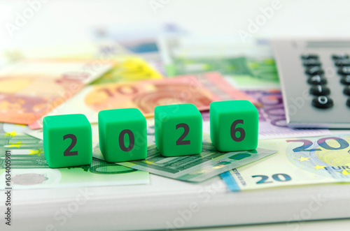 2026, Geld, Euroscheine, Taschenrechner