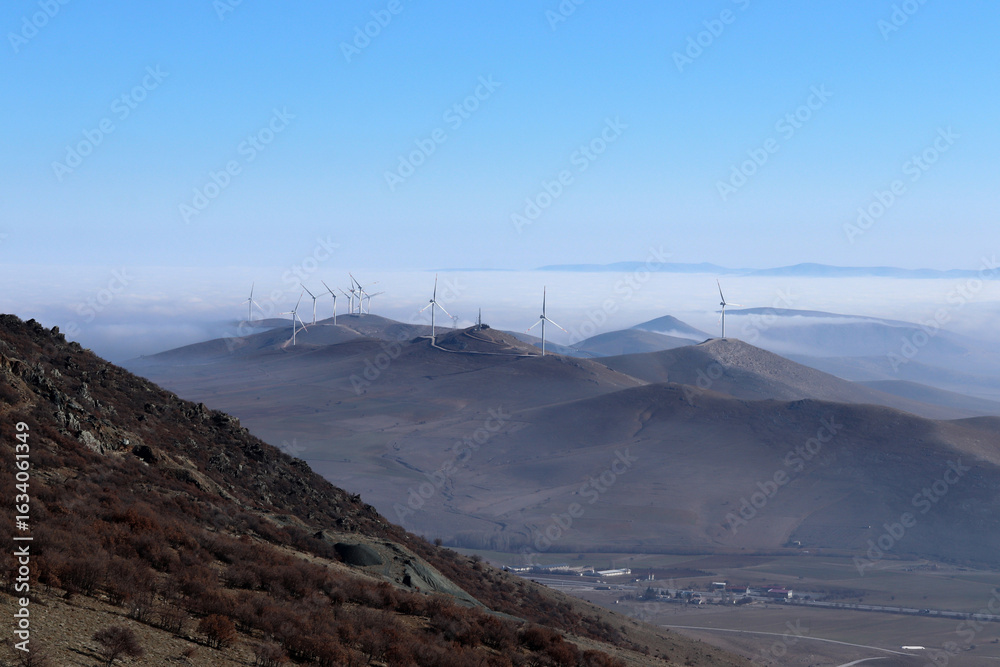 Naklejka premium Wind farms for extreme weather