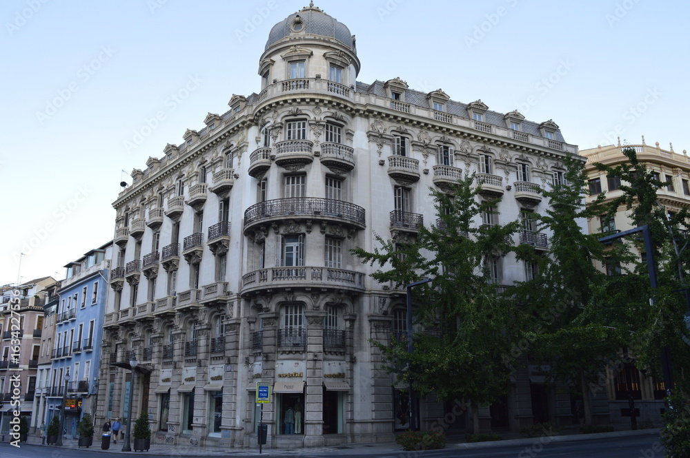 Obraz premium Edifício Colón em Granada na Espanha