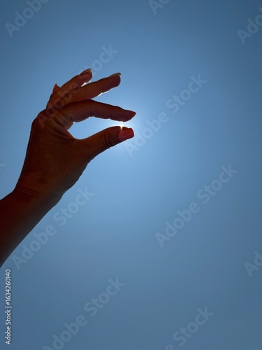 hands in sky