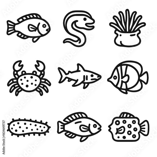 Butterflyfish crab dwellers icons icon reef cucumber shark wrasse anemone vector sea
