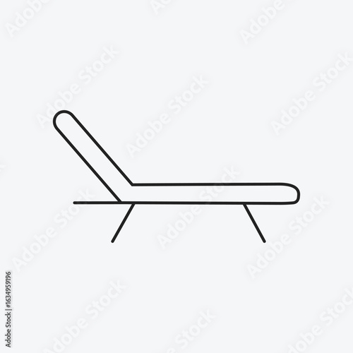 Minimalist Deck Chair Line Art Icon, Simple Beach Lounge Recliner Outline, Modern Vector Graphic Illustration for Summer and Relaxation Design