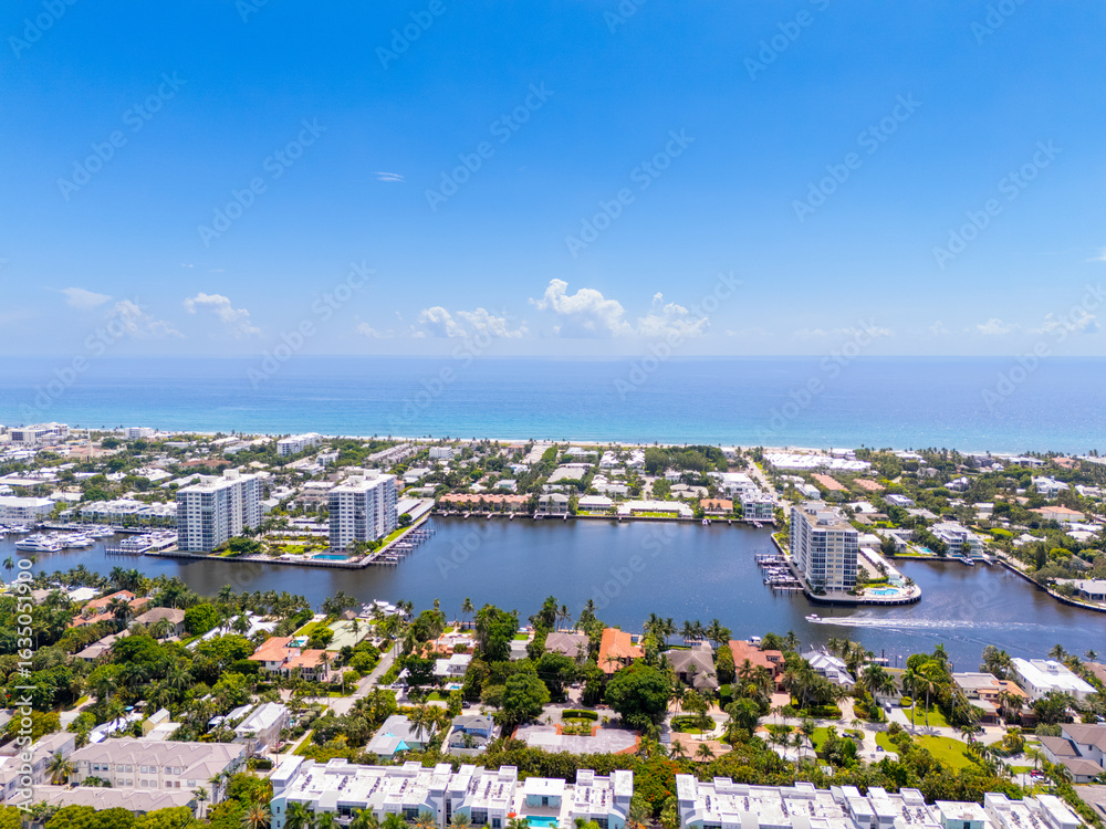Obraz premium Delray Beach Florida. Aerial view of coastal neighborhoods by the sea